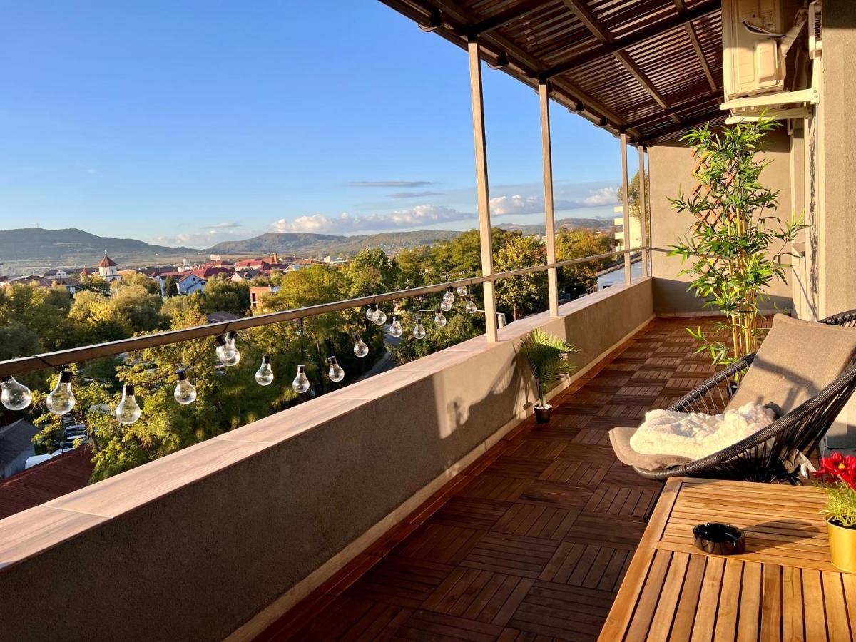 Ghinda Nest Apartment Bistrita  Bagian luar foto