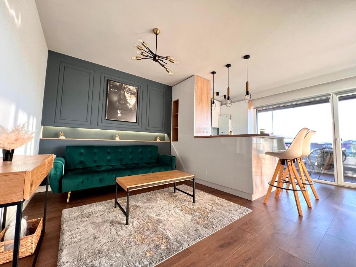 Ghinda Nest Apartment Bistrita  Bagian luar foto